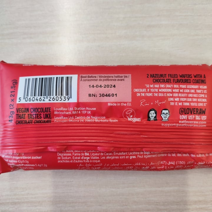 photo of LoveRaw Cre&m Wafer Bar Milk Choc shared by @georgina722 on  09 Jun 2023 - review
