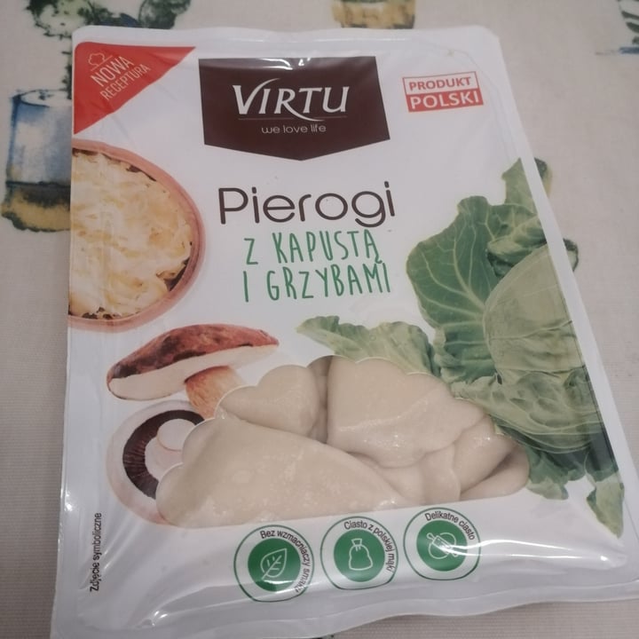 photo of Virtu mushroom and sauerkraut pierogi shared by @bradipina on  27 Jan 2023 - review