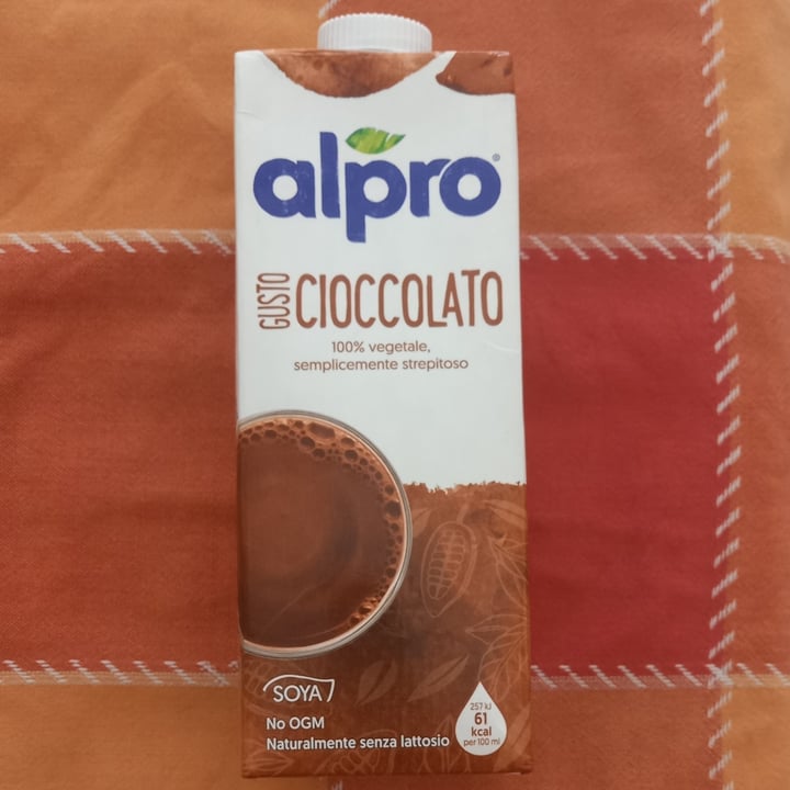 photo of Alpro Gusto Cioccolato shared by @flowermati on  25 Mar 2023 - review