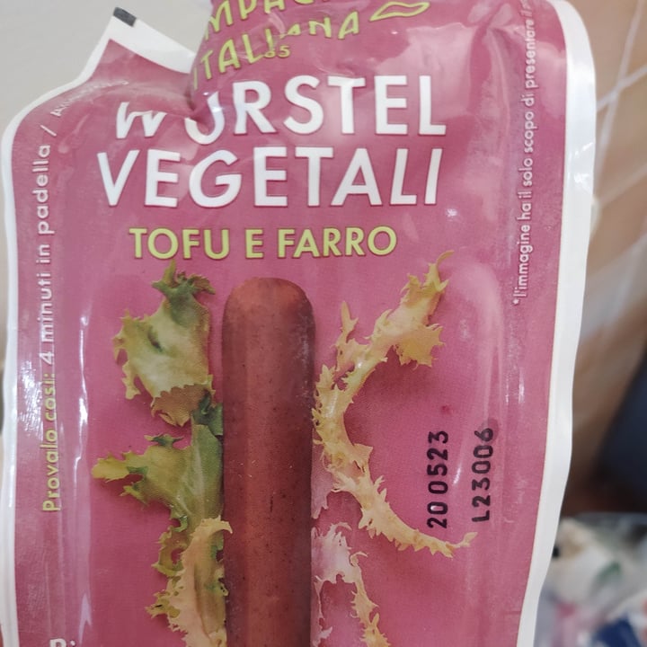 photo of Compagnia Italiana Wurstel vegetali con farro e soia shared by @aleluthien on  29 May 2023 - review