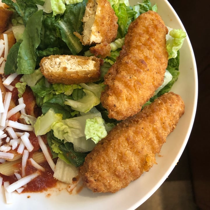 photo of Beyond Meat Chicken Tenders shared by @lindsaymcmindsay on  12 May 2023 - review