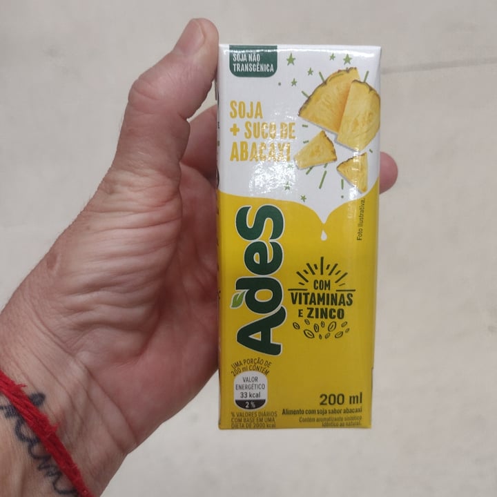 photo of Ades suco soja+abacaxi shared by @claracarneiro on  18 May 2023 - review