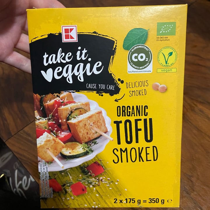 photo of Kaufland Take it Veggie Organic Smoked Tofu shared by @saraxcix on  12 May 2023 - review