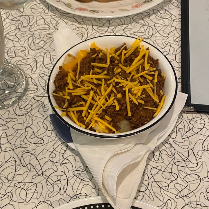 photo of Spiral Diner & Bakery Chilli-Cheese Home Fries shared by @shaylamo12 on  30 Jan 2023 - review
