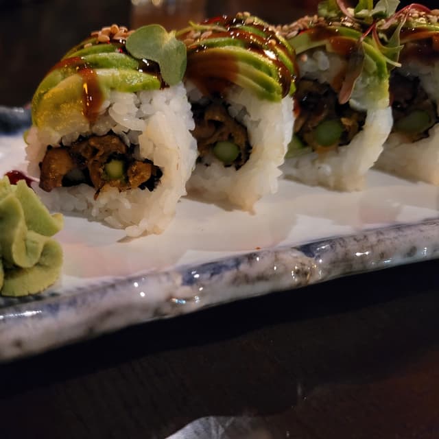 Photo of the dish “Dragon Roll”