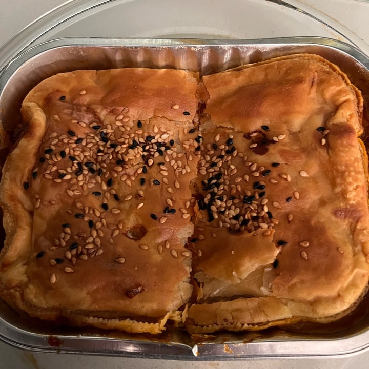 photo of Simple Truth Plant-Based Curry Pie shared by @melveegan on  08 Feb 2023 - review