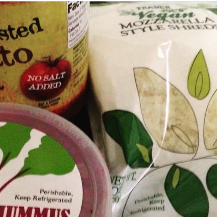 photo of Trader Joe's Dairy Free Mozzarella Style Shreds shared by @myblissfuljourney on  28 Jun 2023 - review