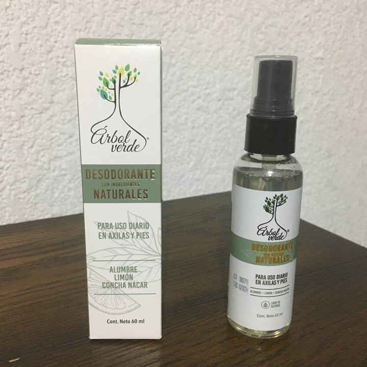 photo of Árbol verde Desodorante con Activos Naturales shared by @jatzi on  20 Jun 2023 - review