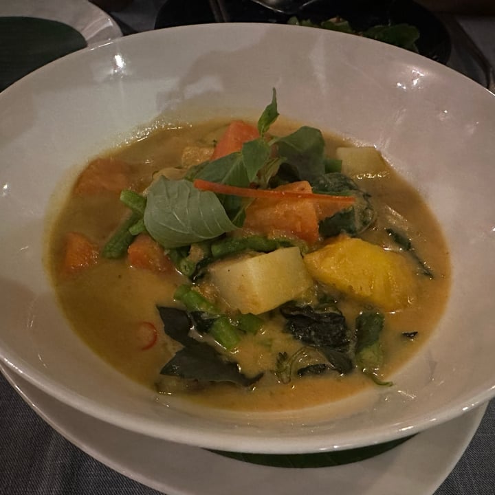 photo of Chanrey Tree Restaurant Green Vegetable Curry shared by @pal on  08 Aug 2023 - review