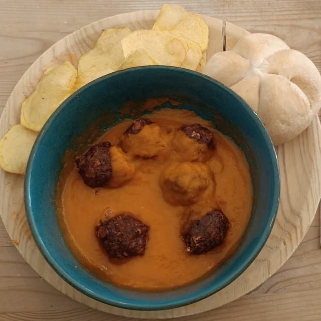 Photo of the dish “albóndigas de heura”