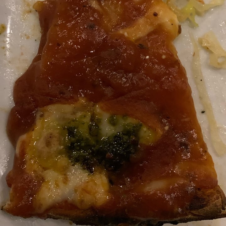 photo of Fratelli Basilico Pizzaria Vegana Genova pizza shared by @vimauro on  23 Jan 2023 - review