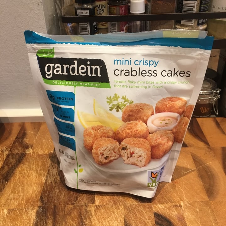 photo of Gardein Crabless Cakes shared by @toastykakes on  19 Feb 2023 - review