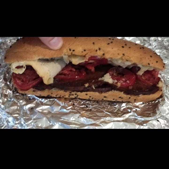 photo of Veganius Sándwich de Milanesa de Seitán shared by @giselle82 on  29 May 2023 - review