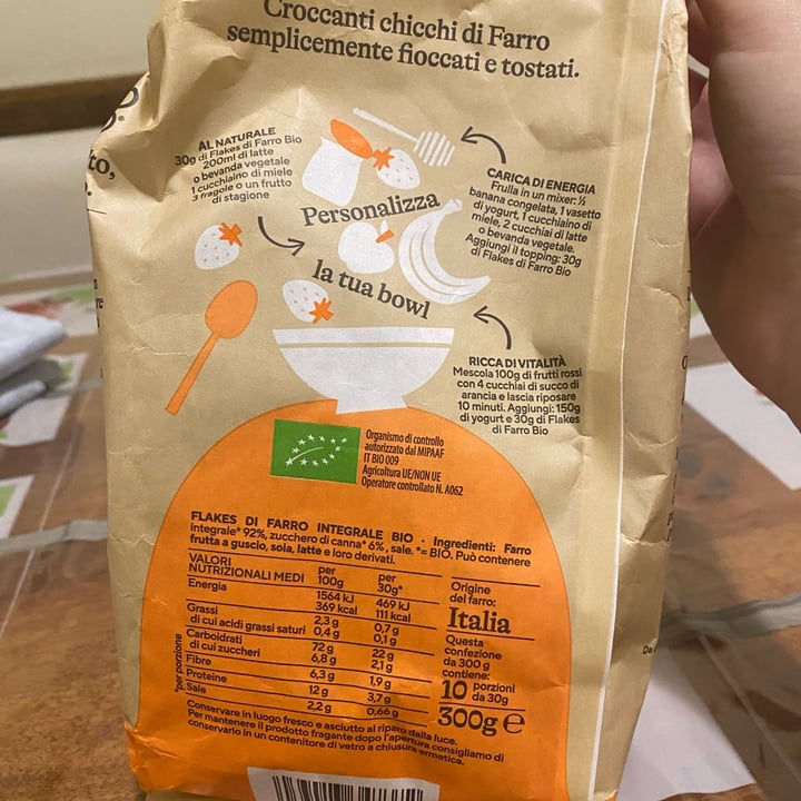 photo of Poggio del farro Farro Flakes Bio Integrali shared by @mariapiav on  20 Jun 2023 - review