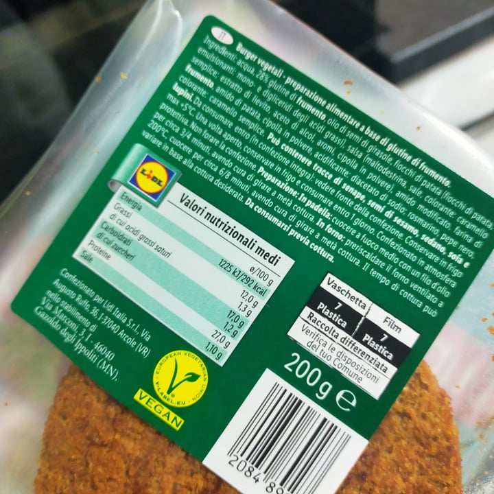 photo of Vemondo 2 Burger Vegetali shared by @lucianar on  07 Jan 2023 - review