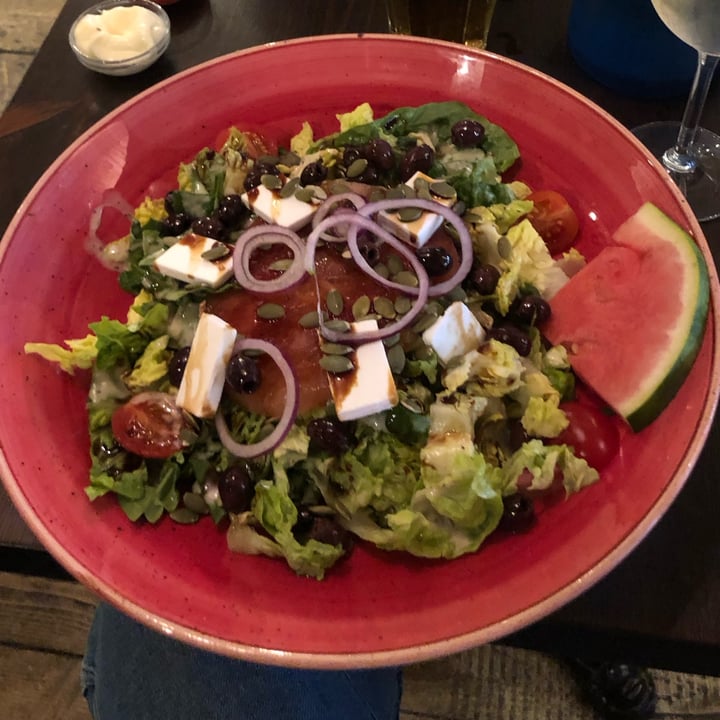 photo of Bill's Bath Restaurant Santorini Salad with Vegan Feta shared by @jasminelilac on  29 Jan 2023 - review