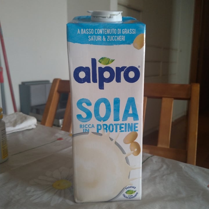 photo of Alpro Latte di soia shared by @geb on  22 Jun 2023 - review