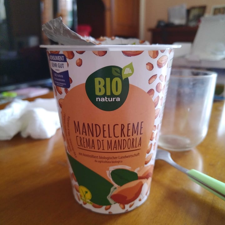 photo of BIO natura (ALDI) mandelcreme shared by @vick16 on  07 Jun 2023 - review