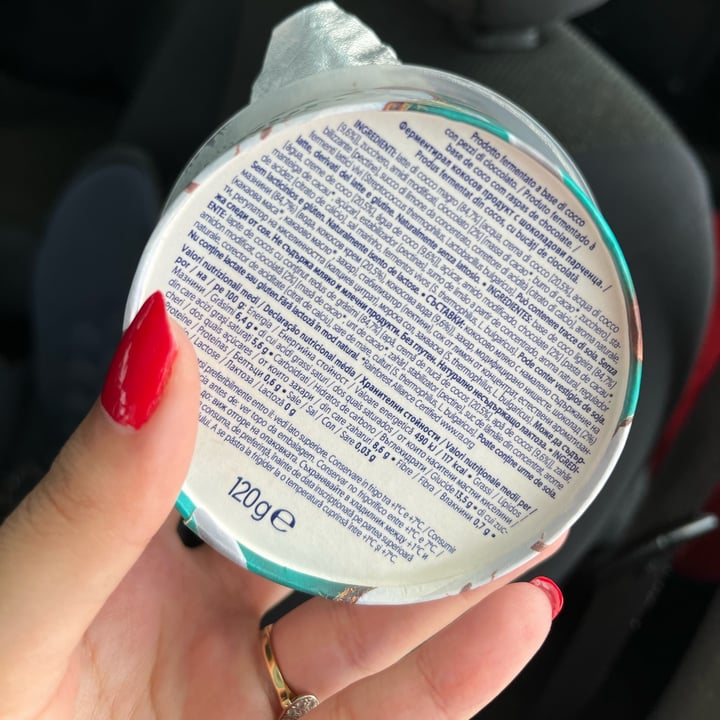 photo of Alpro Absolutely Coconut Stracciatella shared by @siria99 on  05 May 2023 - review