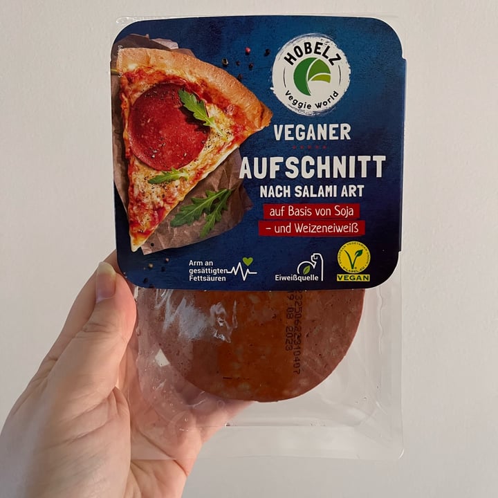 photo of Hobelz Veggie World Aufschnitt nach Salami Art shared by @vanedn on  09 Aug 2023 - review