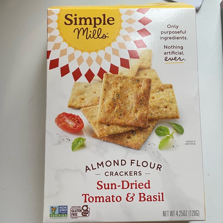 photo of Simple Mills Sun-dried Tomato & Basil Almond Flour Crackers shared by @veganfoodcrazy on  01 May 2023 - review