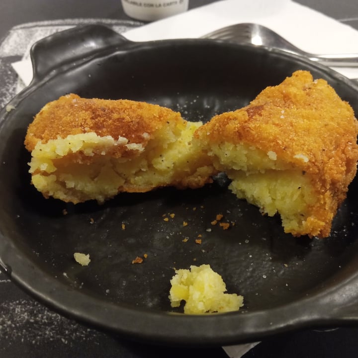 photo of Sustable Crocchè Vegan shared by @veeness88 on  05 Jan 2023 - review