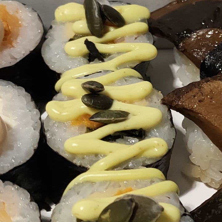 photo of EssenzaSushi maki con patata dolce shared by @andydesa on  13 May 2023 - review