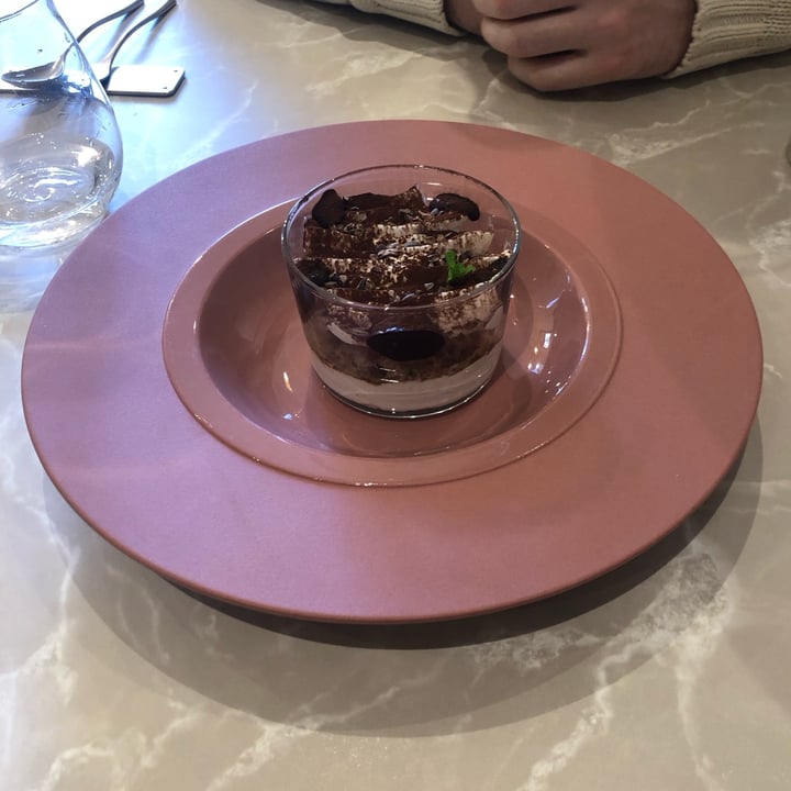 photo of Linfa Milano - Eat Different tiramisù di panettone shared by @pattini on  23 Jan 2023 - review