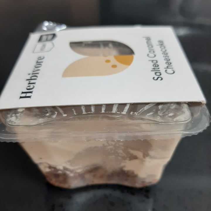 photo of Herbivore Salted caramel cheesecake shared by @vveganlife on  05 Mar 2023 - review