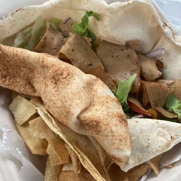photo of Zingo's Mediterranean Vegetarian (vegan) Gyro shared by @vgnbtw on  01 Apr 2023 - review