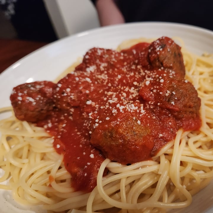 photo of Follow Your Heart Dairy-Free Parmesan Grated Cheese shared by @lizzib on  27 Feb 2023 - review