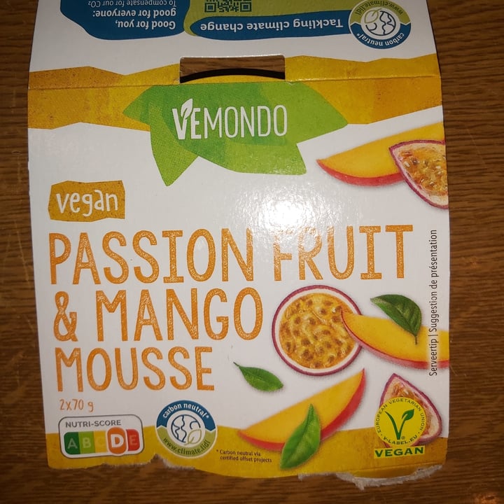 photo of Vemondo vegan passion fruit & mango mouse shared by @w-vegan-w on  19 Jul 2023 - review