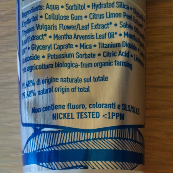 photo of Officina naturae Gel dentifricio menta shared by @manoveg on  03 Aug 2023 - review