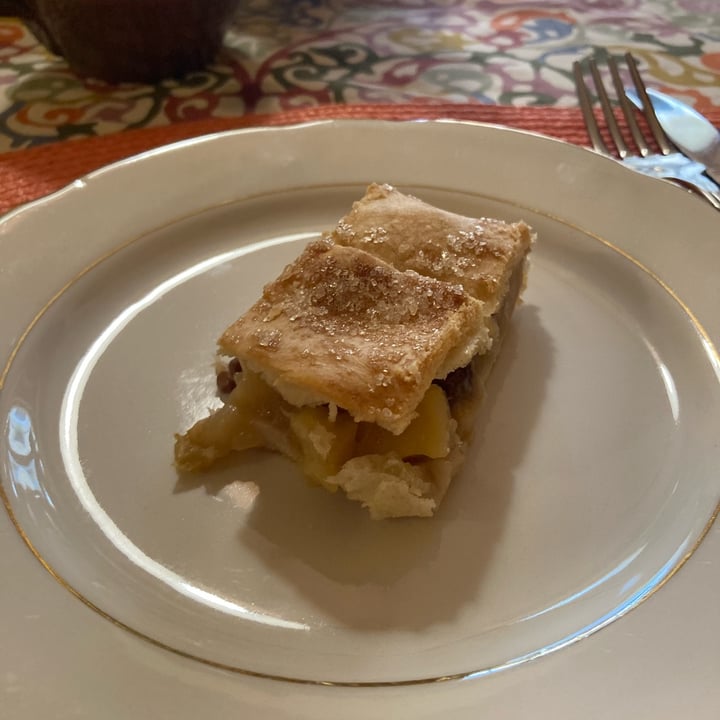 photo of In Unzaja Strudel Di Mele, Prugne, Cannella shared by @sottolapellepodcast on  09 Feb 2023 - review