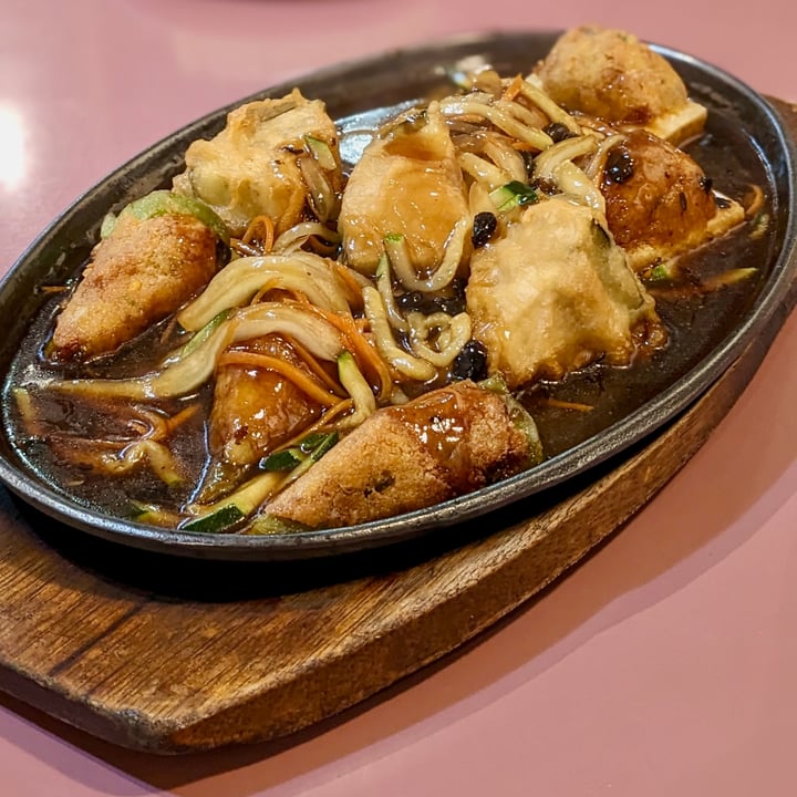 photo of Mother Chu's Vegetarian Kitchen Sizzling Tapas shared by @xinru-t on  09 Jul 2023 - review