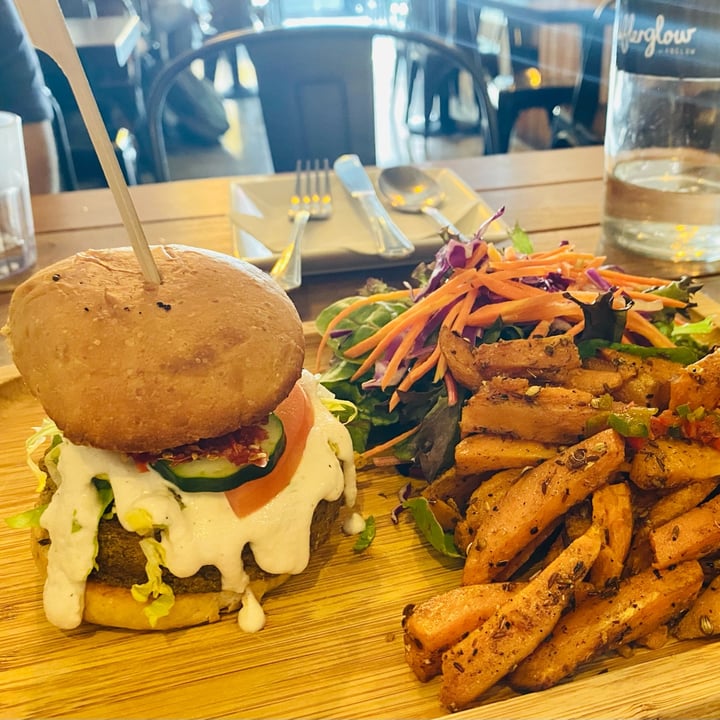photo of Afterglow By Anglow Spiced Fvsh Burger shared by @vcatnaps on  28 Mar 2023 - review