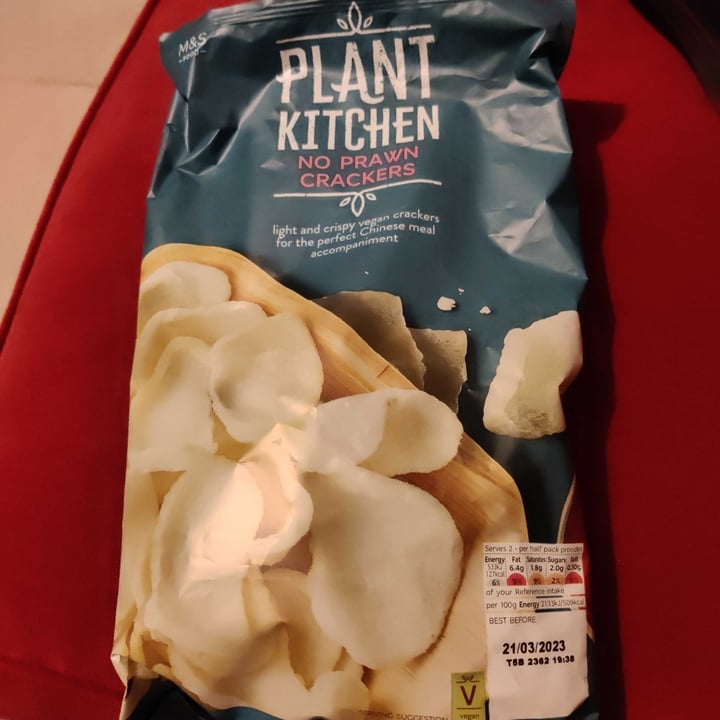 photo of Plant Kitchen (M&S) No Prawn Crackers shared by @redwineandchoc on  28 Jan 2023 - review