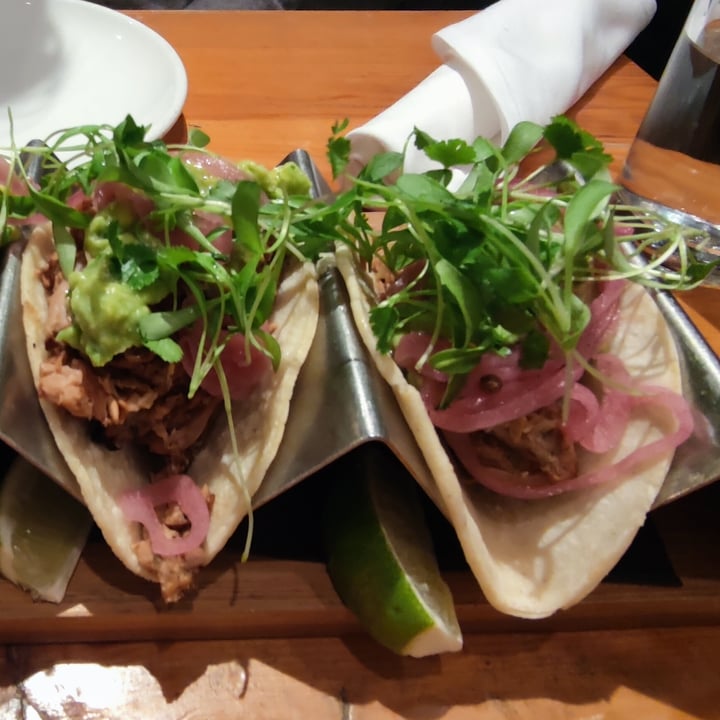 photo of Blossom on Columbus Jackfruit Tacos shared by @mariop13 on  16 May 2023 - review