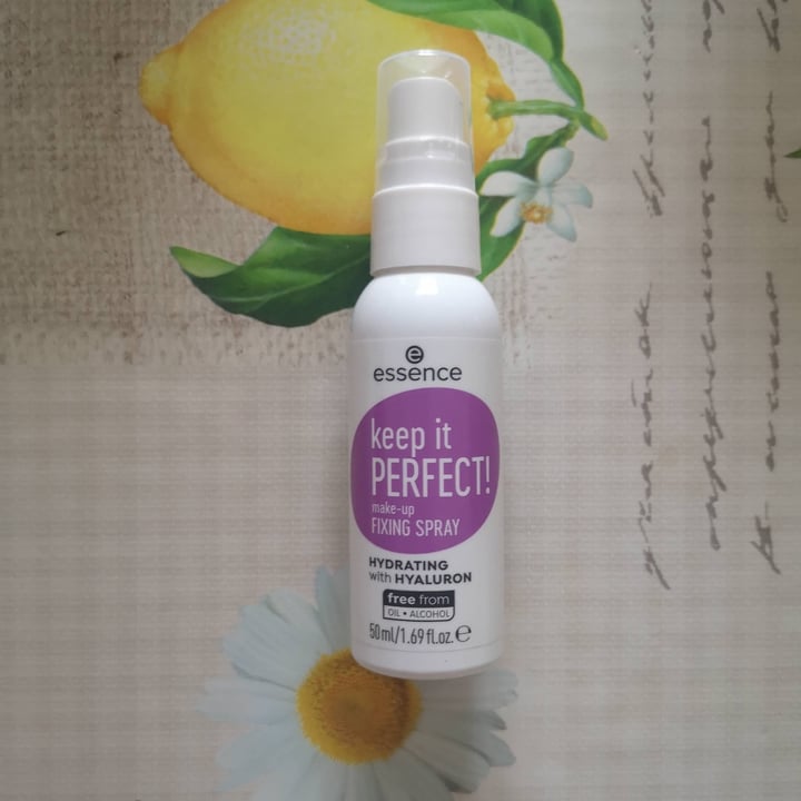 photo of Essence  Keep It PERFECT! Make-up FIXING SPRAY shared by @dippy on  08 Mar 2023 - review