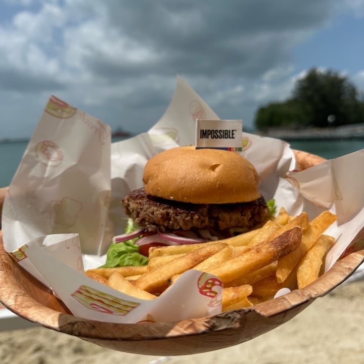 photo of Coastes Impossible Burger shared by @mrdonut on  19 Feb 2023 - review
