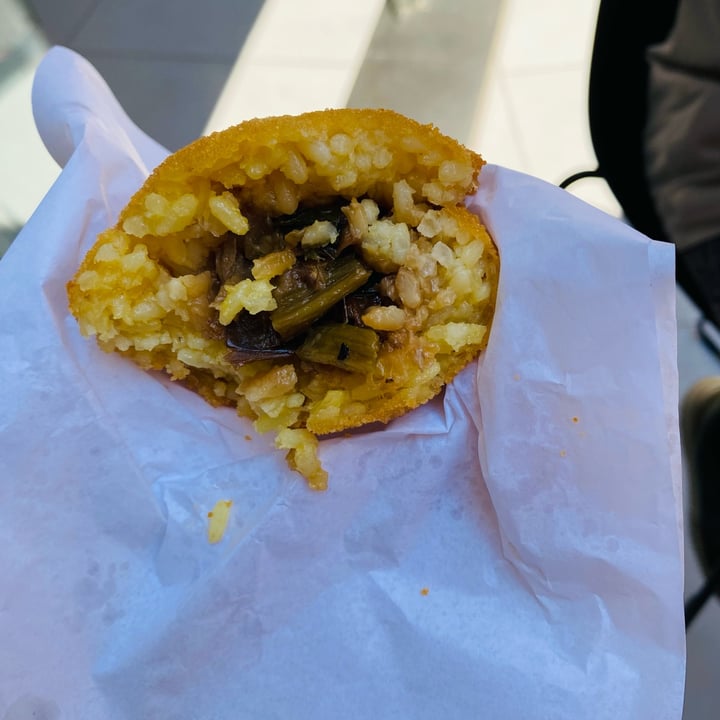 photo of stritFUD Arancino vegano shared by @chiaram0 on  14 Aug 2023 - review