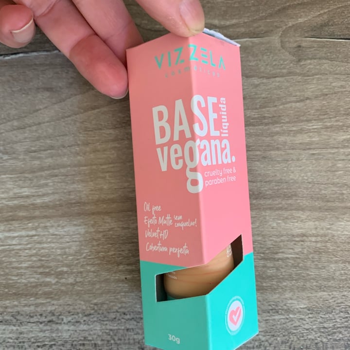 photo of Vizzela Cosméticos Base shared by @monike87 on  03 Jun 2023 - review