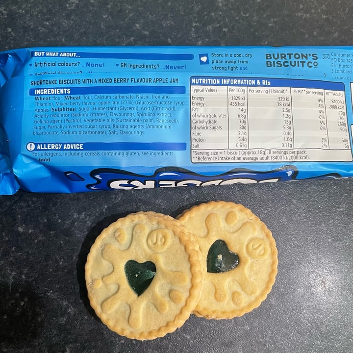 photo of Jammie Dodgers Blue berry flavour shared by @olivejuice on  26 Jan 2023 - review