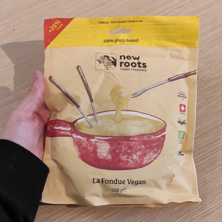 photo of New Roots Fondue Vegan shared by @niklabelloli1 on  29 Jan 2023 - review