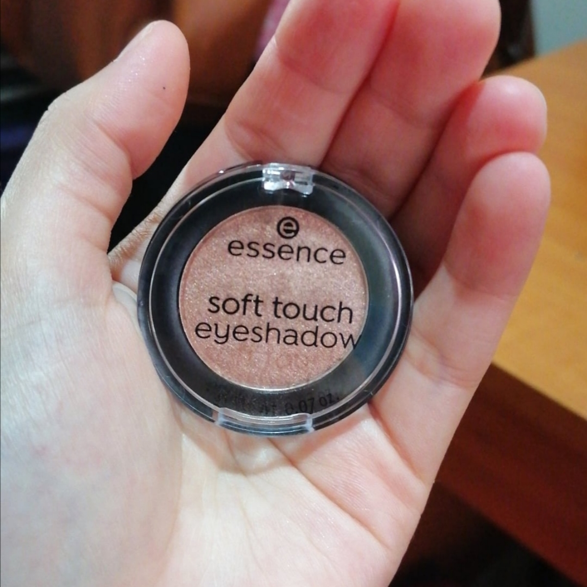 Essence Soft touch eyeshadow Review | abillion