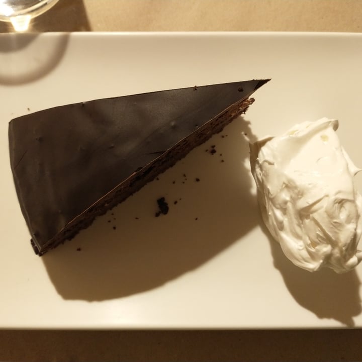 photo of Haiku Torta sacher shared by @thetasteofcherry on  22 Feb 2023 - review