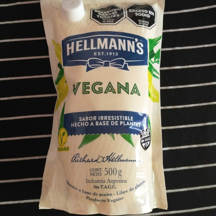photo of Hellmann’s Mayonesa Hellmans Vegana shared by @brujavegana on  25 Jan 2023 - review