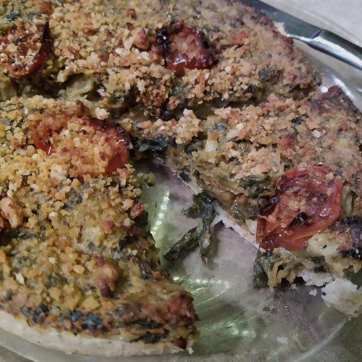 photo of Higgidy Spinach And Roasted Tomato Vegan Quiche shared by @srina-p on  11 Aug 2023 - review