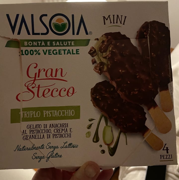 photo of Valsoia Gran stecco Triplo pistacchio shared by @fedev on  11 Jun 2023 - review