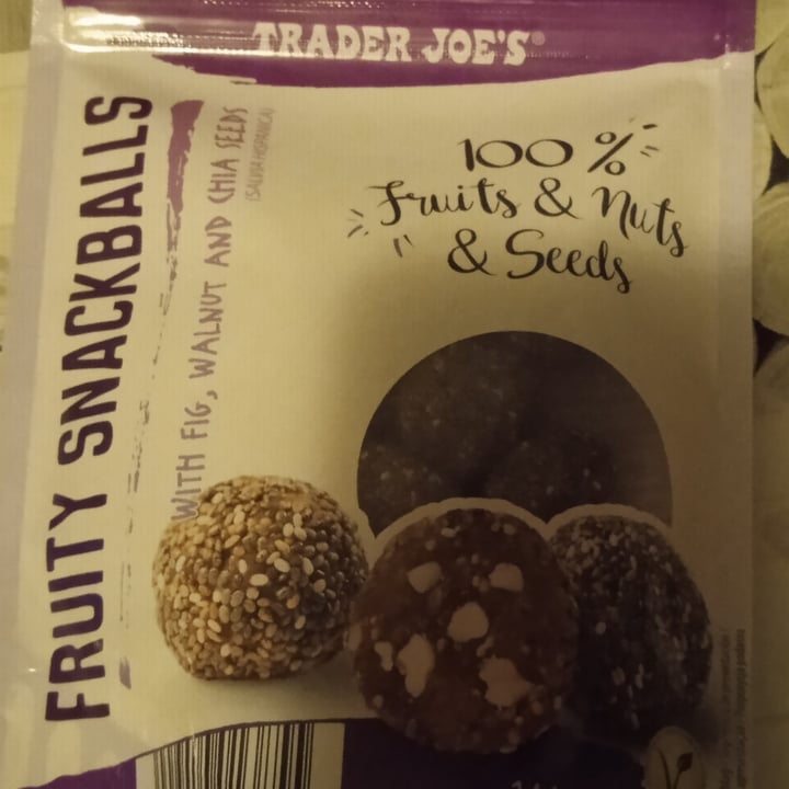 Trader Joe's fruity snackballs 100 fruits and nuts Review abillion